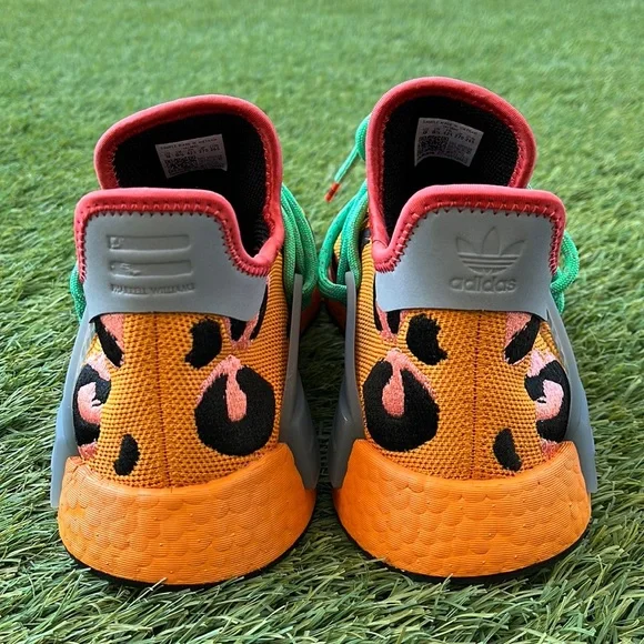Adidas NMD Human Race X Pharrell Sample